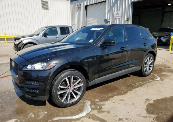 Jaguar F-Pace cena 60300 przebieg: 59643, rok produkcji 2019 z Blachownia małe 67